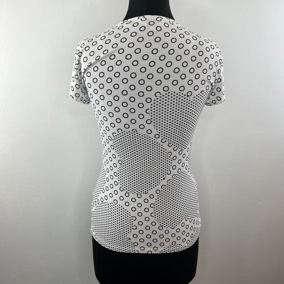 TED BAKER London White Black Heart Polka Dot Printed Fitted Tee Shirt Crewneck 2 - Picture 7 of 9